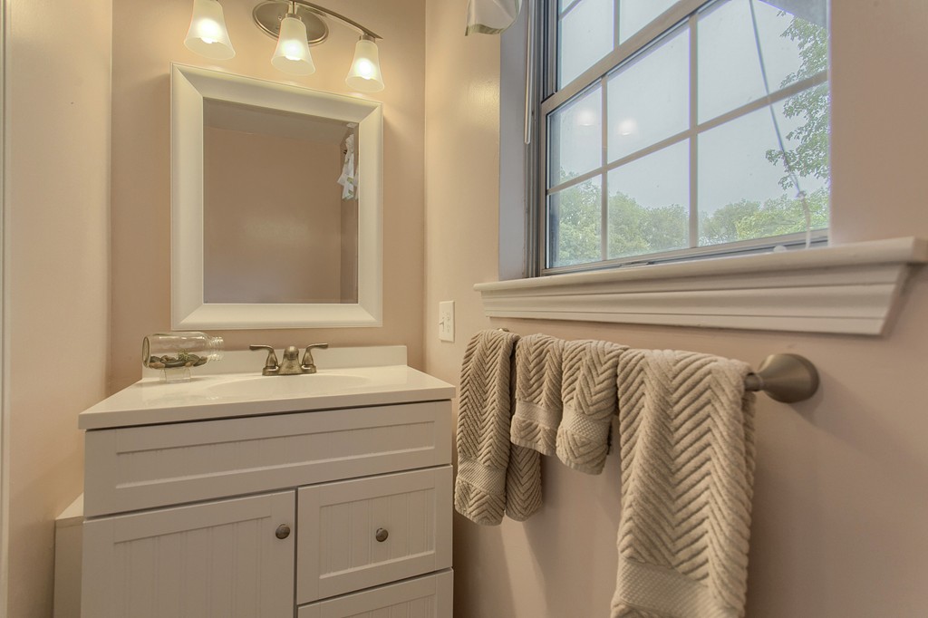 511 Ridgefield Circle, Unit A Clinton, MA 01510 - Photo 21 of 30 Gallery Image 21