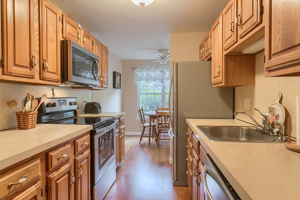 511 Ridgefield Circle, Unit A Clinton, MA 01510 - Photo 5 of 30 Gallery Image 5