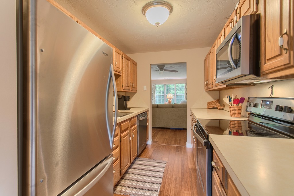 511 Ridgefield Circle, Unit A Clinton, MA 01510 - Photo 6 of 30 Gallery Image 6
