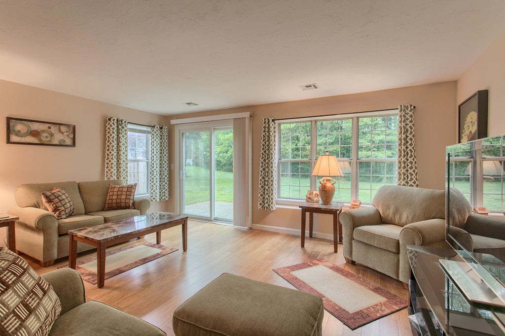511 Ridgefield Circle, Unit A Clinton, MA 01510 - Photo 8 of 30 Gallery Image 8