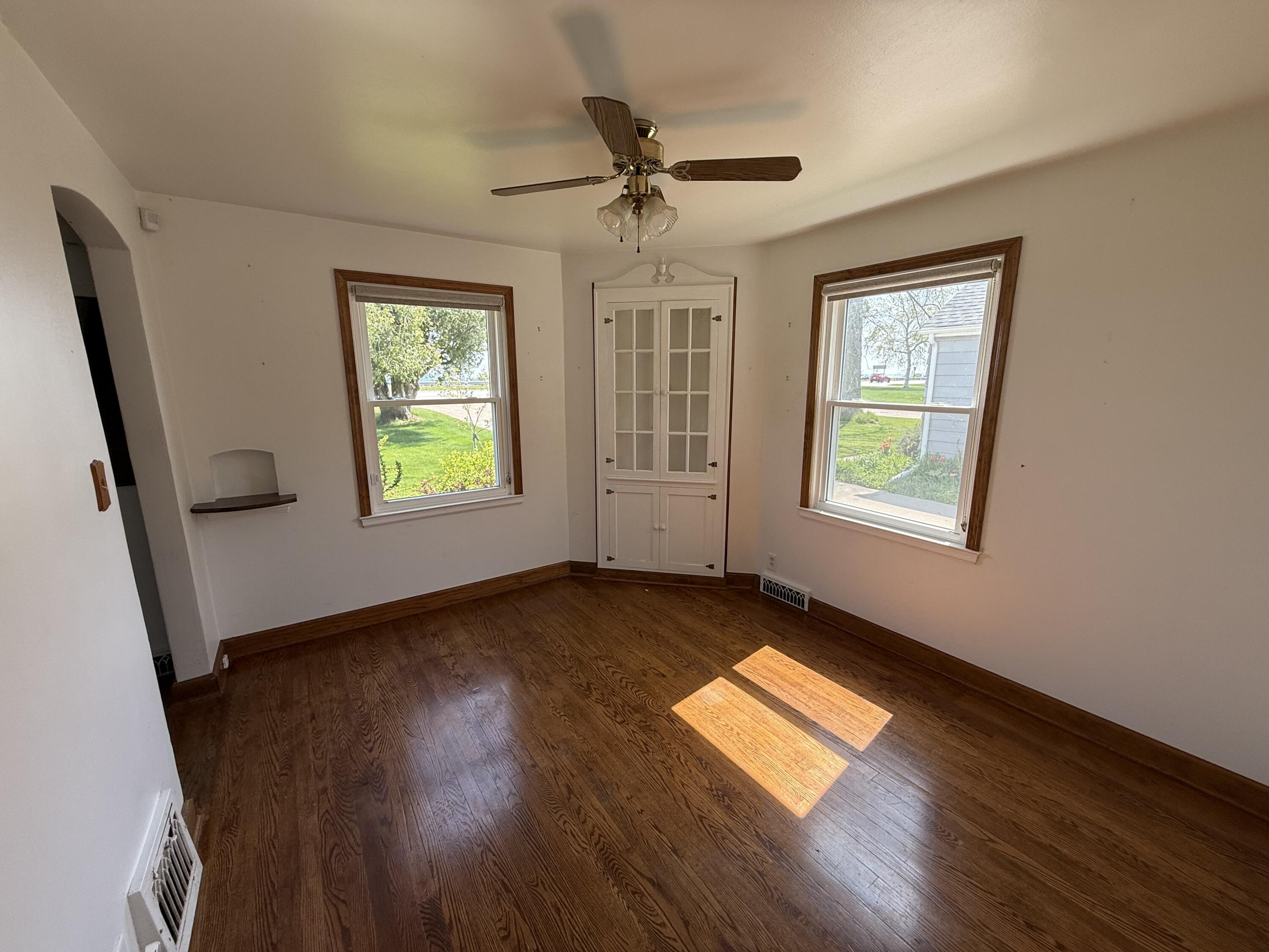 2912 Memorial Drive Two Rivers, WI 54241 - Photo 6 of 14 6