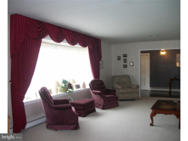 5159 Church Road Mount Laurel, NJ 08054 - Photo 3 of 25 Living Room