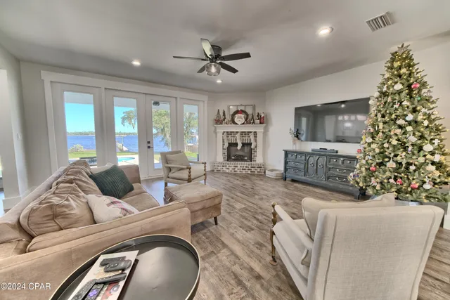 $1,259,999 | 700 East 2nd Street, Lynn Haven, FL 32444
