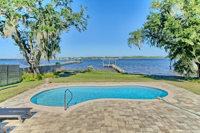 $1,259,999 | 700 East 2nd Street, Lynn Haven, FL 32444