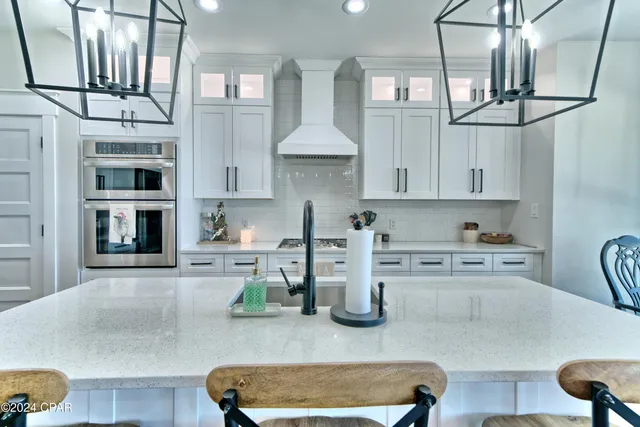 $1,259,999 | 700 East 2nd Street, Lynn Haven, FL 32444