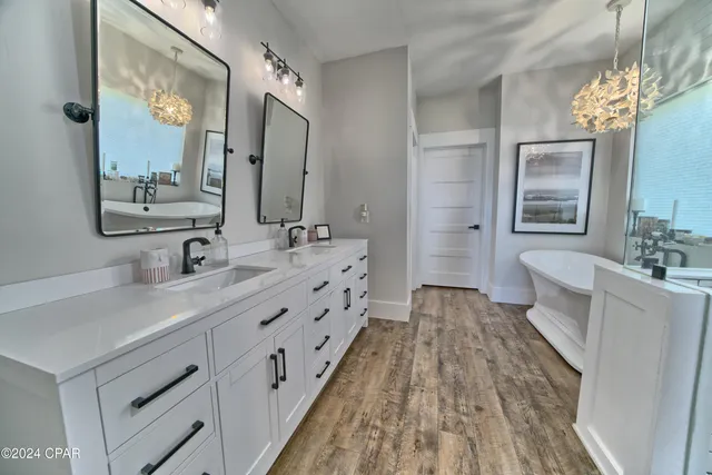 $1,259,999 | 700 East 2nd Street, Lynn Haven, FL 32444