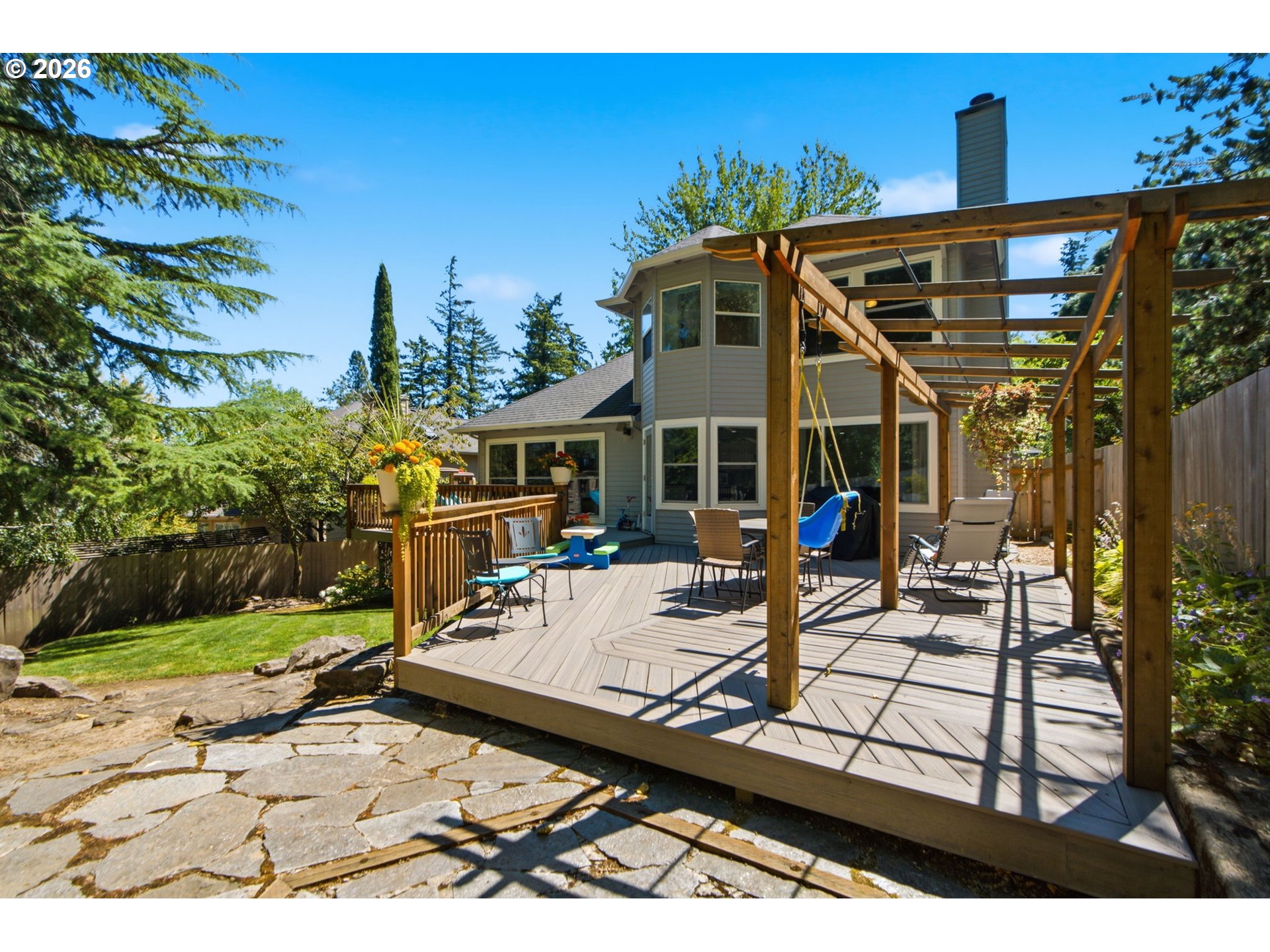 4123 Southwest Comus Street Portland, OR 97219 - Photo 39 of 42 Gallery Image 39