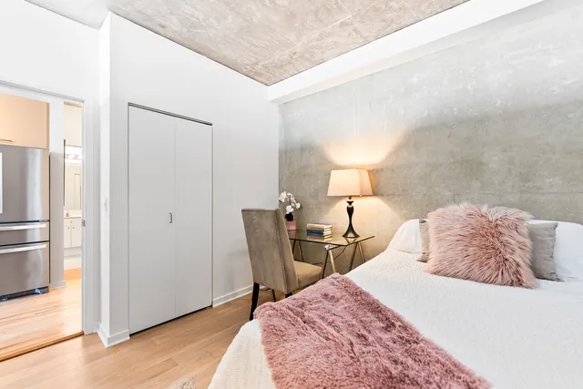 $319,000 | 1845 South Michigan Avenue, Unit 1003, Chicago, IL 60616