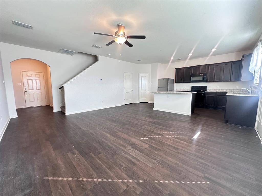 14310 Wrangler Way Dallas, TX 75253 - Photo 12 of 29 a view of kitchen and windows