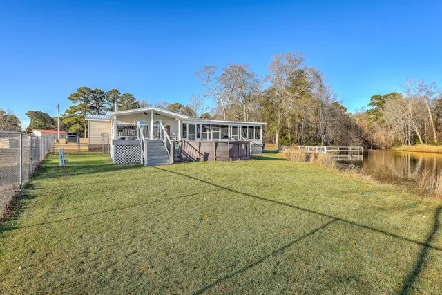 $425,000 | 1009 Lion Heart Lane, Summerton, SC 29148