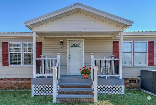 $425,000 | 1009 Lion Heart Lane, Summerton, SC 29148