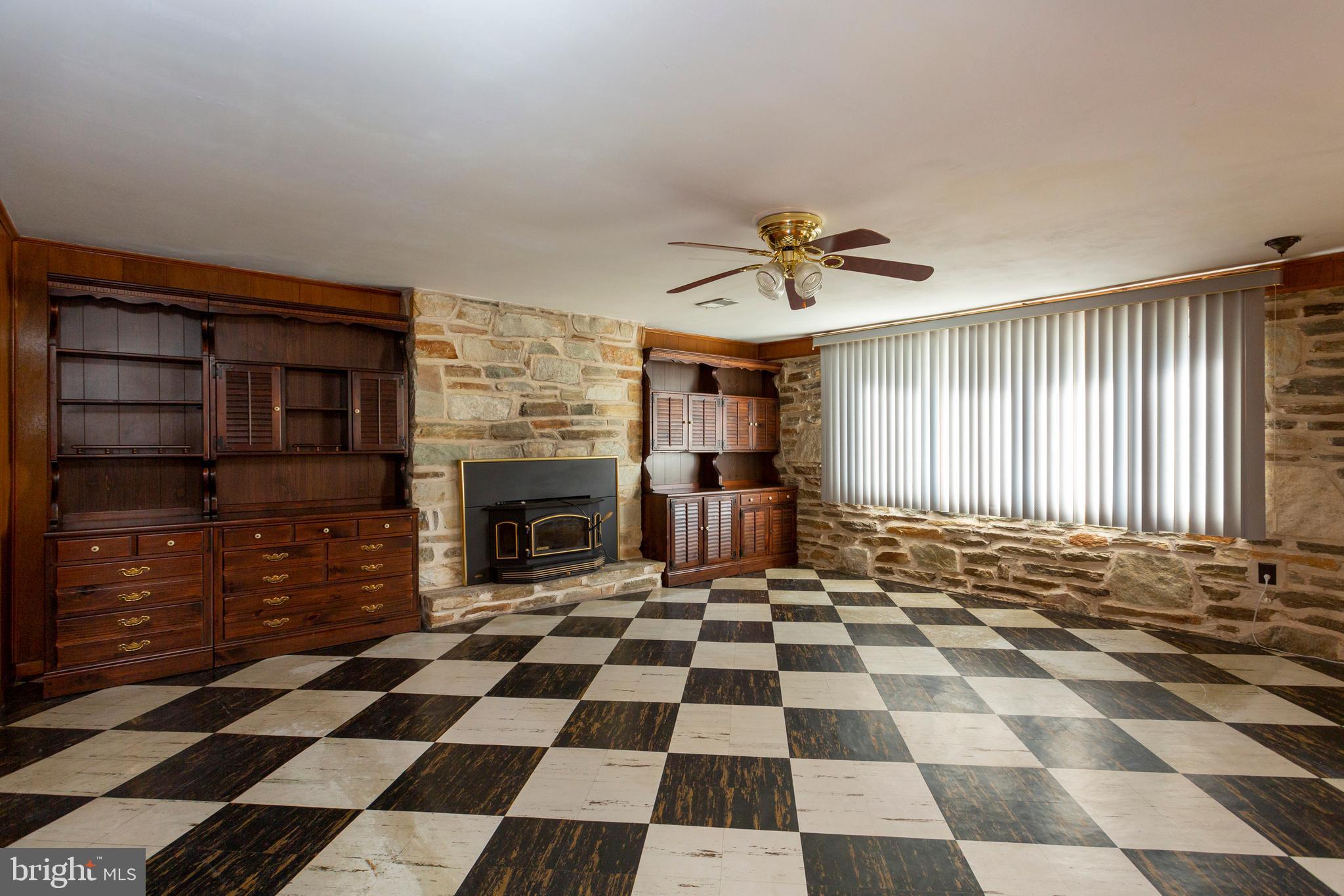 637 Renz Street Philadelphia, PA 19128 - Photo 5 of 32 Gallery Image 5
