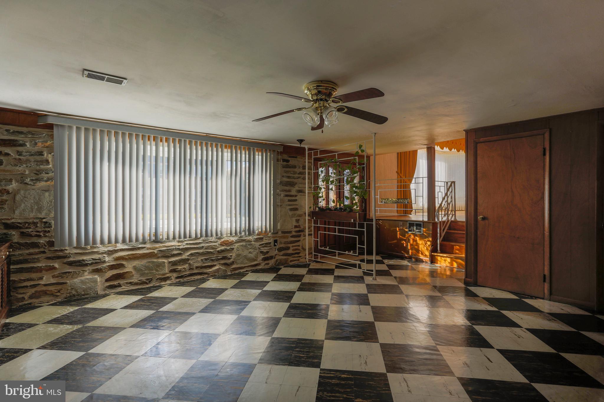 637 Renz Street Philadelphia, PA 19128 - Photo 6 of 32 Gallery Image 6
