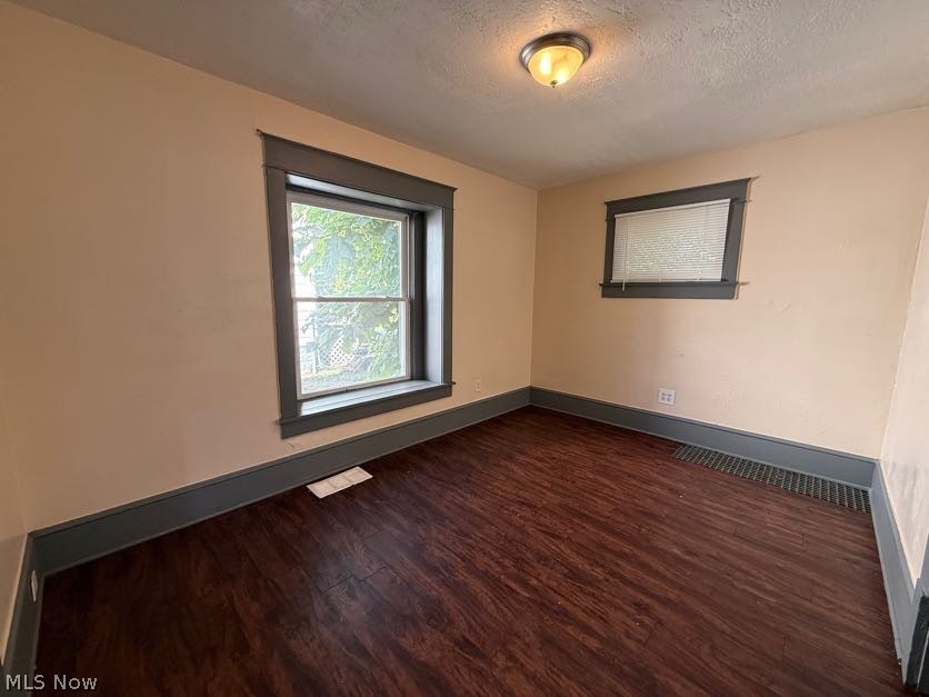 1017 La Croix Avenue Akron, OH 44307 - Photo 10 of 26 Gallery Image 10