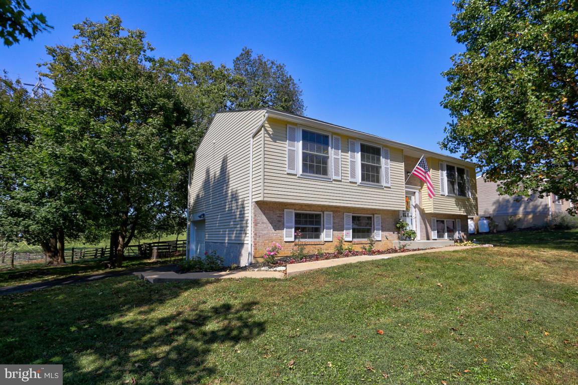 2769 Weston Road Lancaster, PA 17603 - Photo 3 of 43 Gallery Image 3