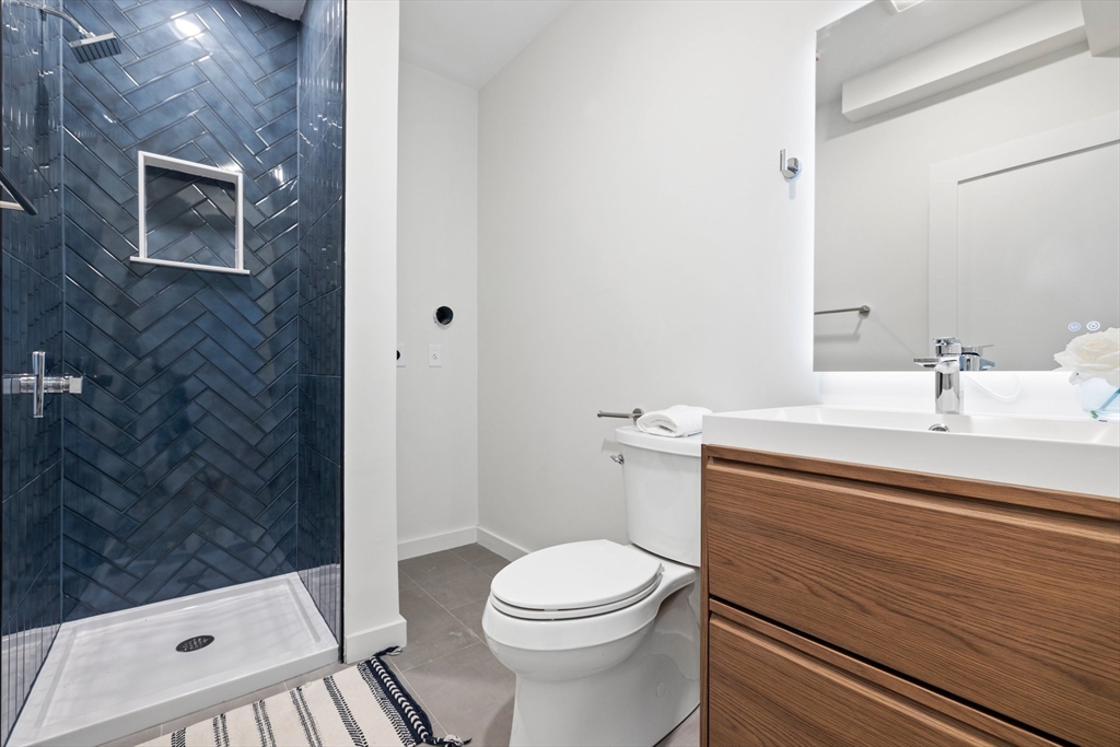 33 Kenberma Road, Unit 2 Boston, MA 02124 - Photo 12 of 26 Gallery Image 12