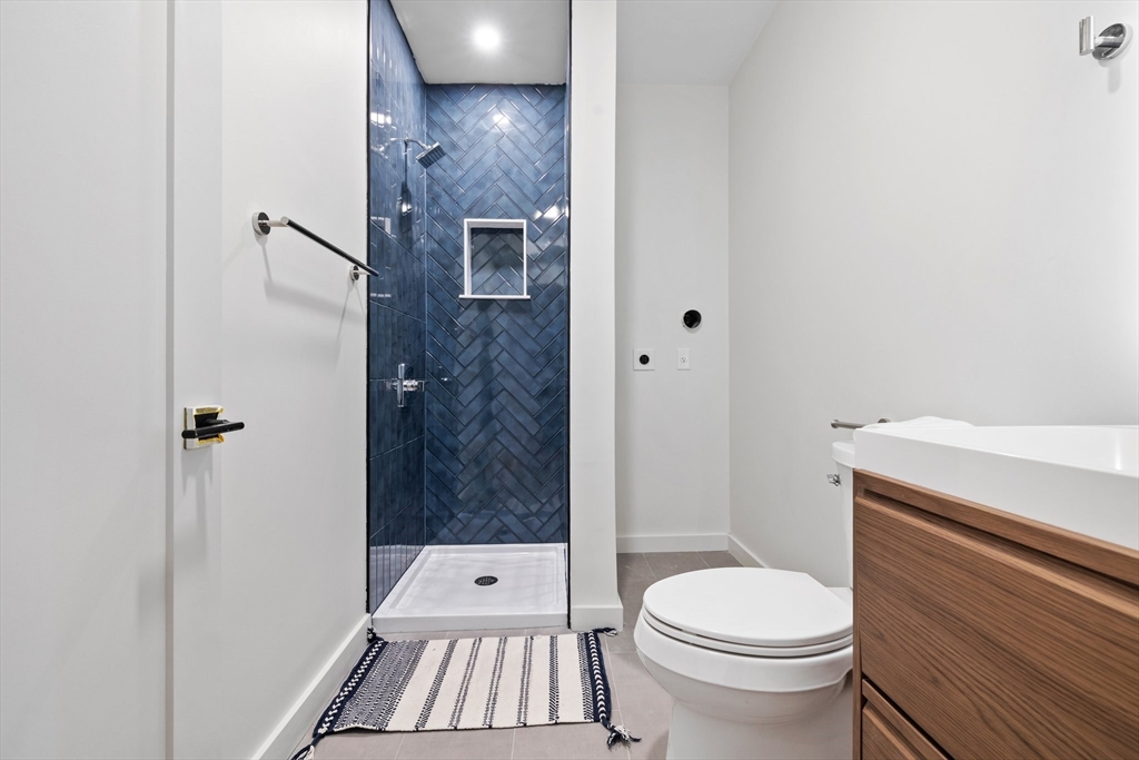 33 Kenberma Road, Unit 2 Boston, MA 02124 - Photo 13 of 26 Gallery Image 13