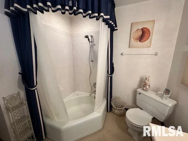 $240,000 | 1322 Cynthia Court, Taylorville, IL 62568