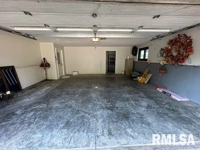 $240,000 | 1322 Cynthia Court, Taylorville, IL 62568