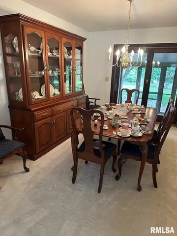 $240,000 | 1322 Cynthia Court, Taylorville, IL 62568