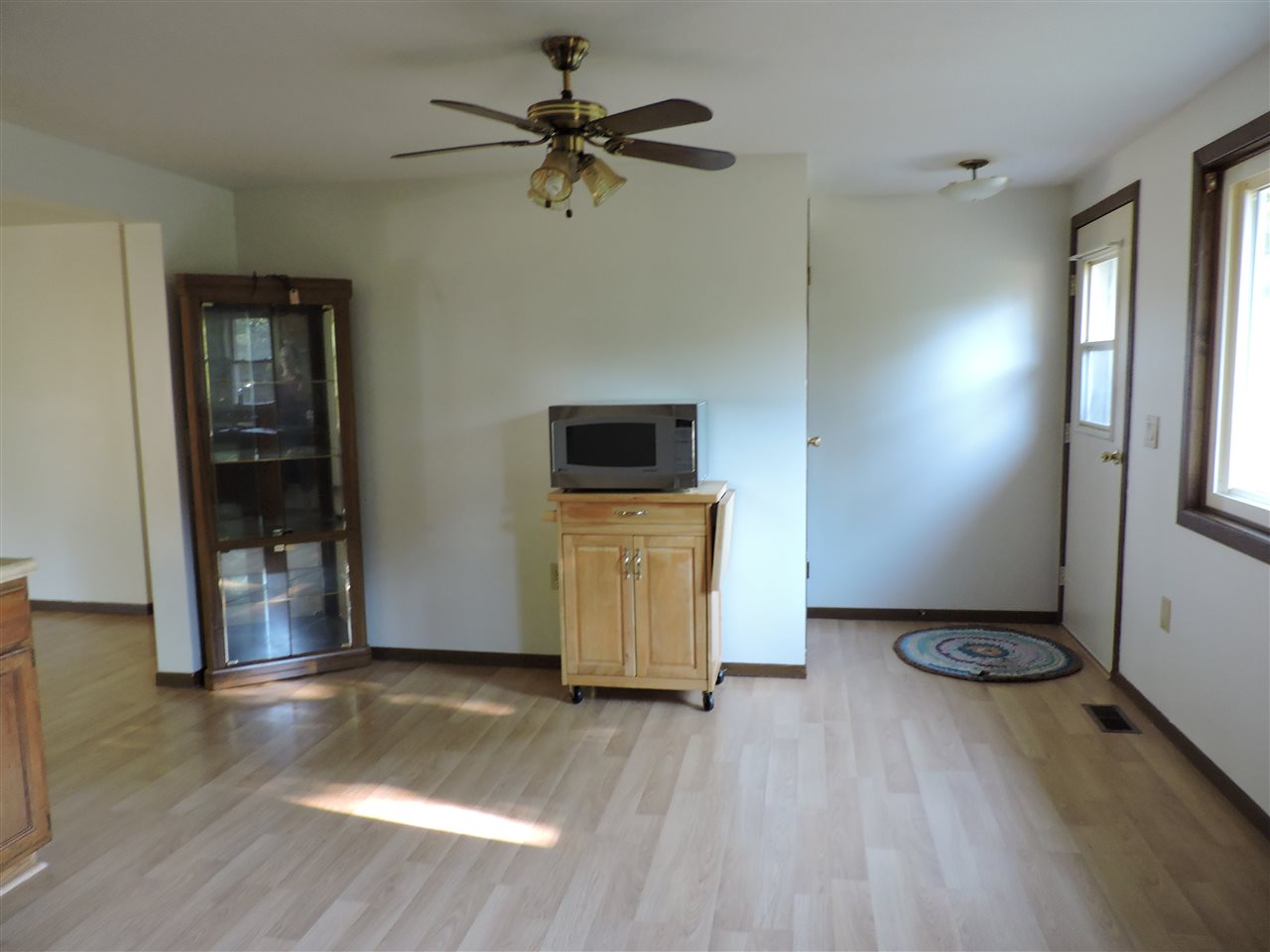 5786 South Crawford Road Mount Pleasant, MI 48858 - Photo 11 of 19 1812251-11.JPG