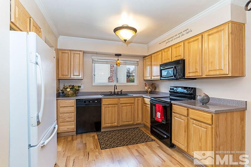 263 Smithridge Drive Reno, NV 89502 - Photo 6 of 16 Photo 6