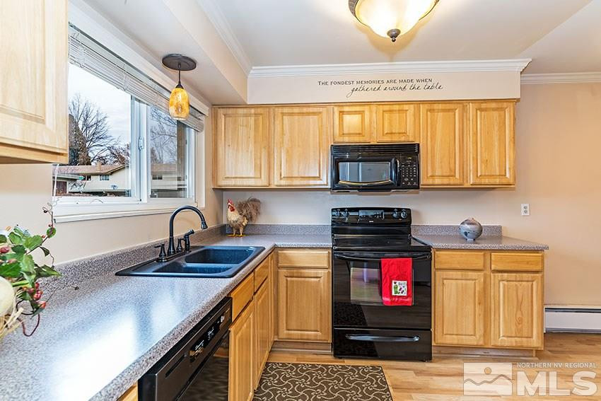 263 Smithridge Drive Reno, NV 89502 - Photo 8 of 16 Photo 8