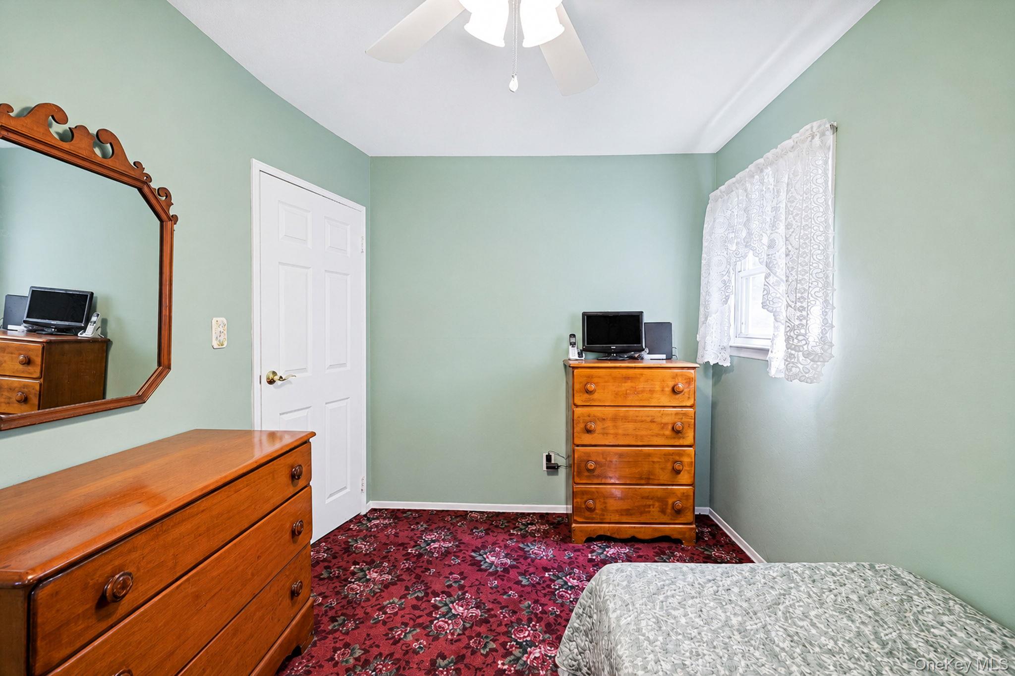63 Otis Road Islip Terrace, NY 11752 - Photo 20 of 31