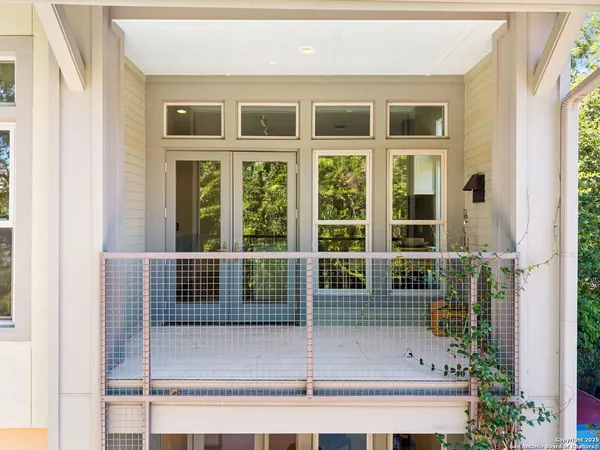 $3,500 | 135 Cedar Street, Unit 105, San Antonio, TX 78210