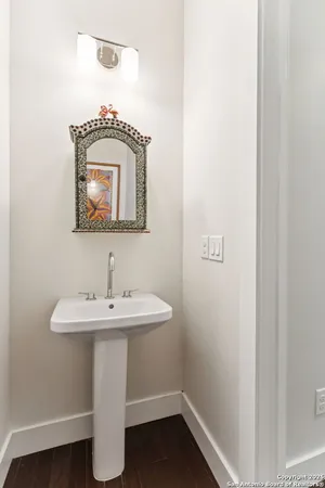 $3,500 | 135 Cedar Street, Unit 105, San Antonio, TX 78210