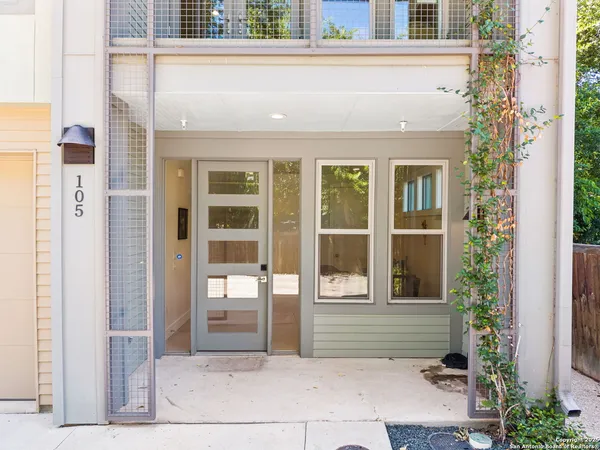 $3,500 | 135 Cedar Street, Unit 105, San Antonio, TX 78210