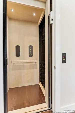 $3,500 | 135 Cedar Street, Unit 105, San Antonio, TX 78210