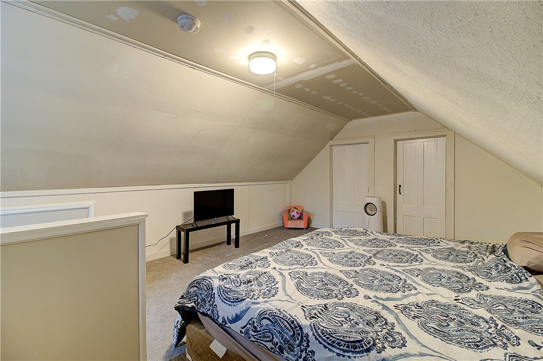 33 Hill Street Coventry, RI 02816 - Photo 33 of 43 Upper room/top floor, unit 2