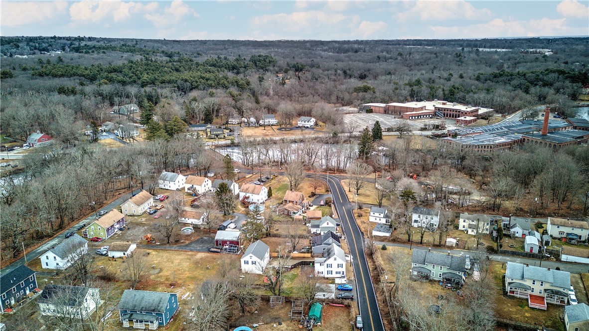 33 Hill Street Coventry, RI 02816 - Photo 6 of 43