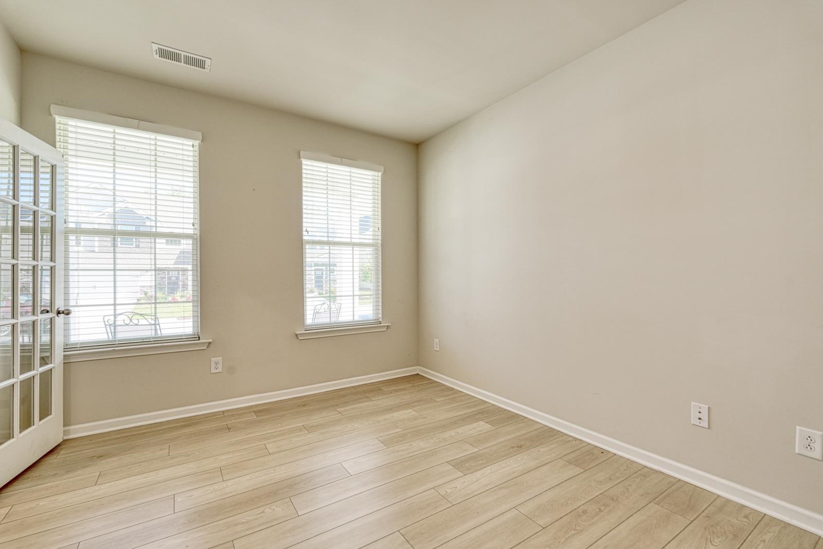 142 Magnolia Street Woodruff, SC 29388 - Photo 4 of 50