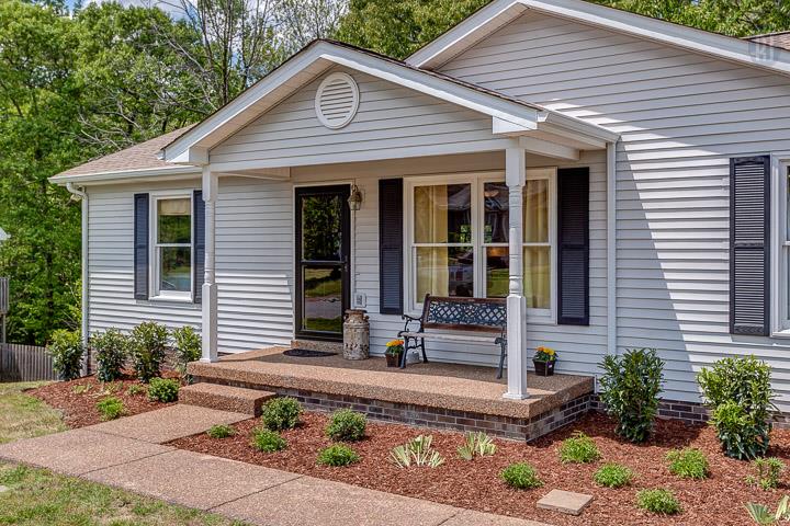 7102 Totty Road Fairview, TN 37062 - Photo 4 of 27 Beautifully Landscaped!