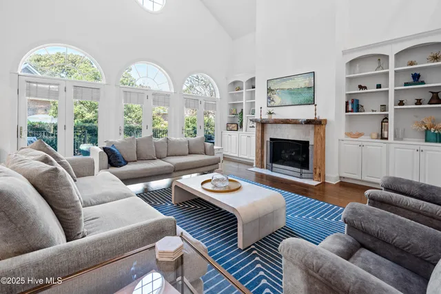 $1,035,000 | 1914 Odyssey Drive, Wilmington, NC 28405