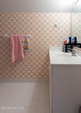 $1,035,000 | 1914 Odyssey Drive, Wilmington, NC 28405