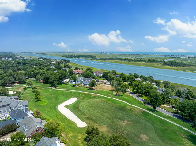 $1,035,000 | 1914 Odyssey Drive, Wilmington, NC 28405