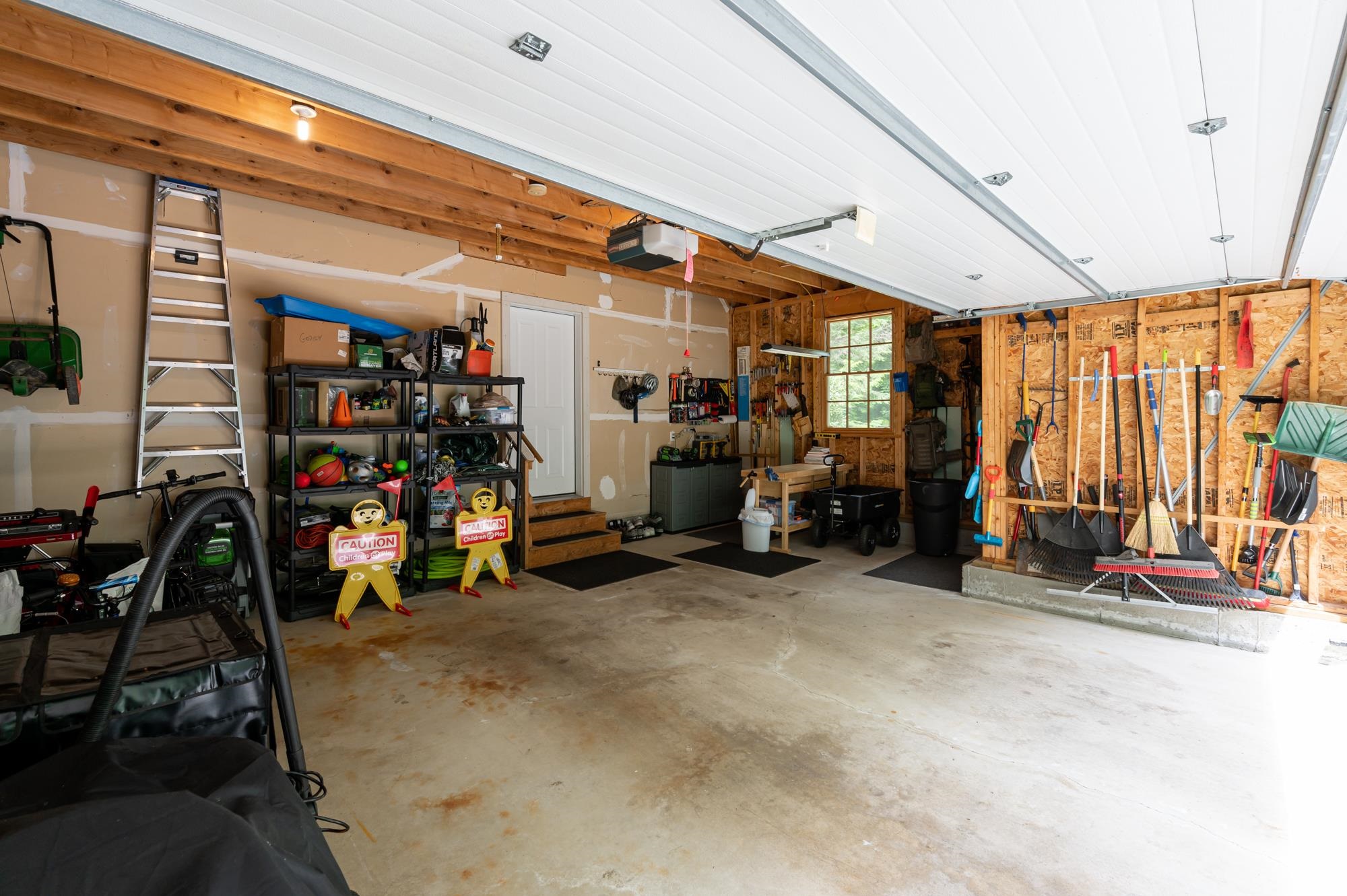 169 County Road Bedford, NH 03110 - Photo 28 of 37