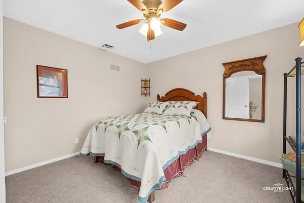 $334,900 | 10 West Windsor Court, Sugar Grove, IL 60554