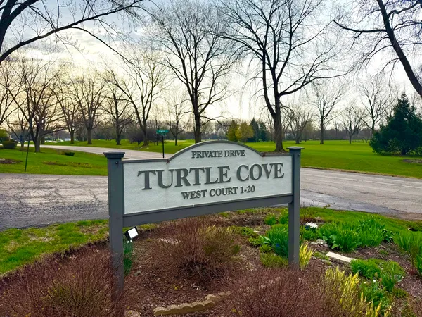 $334,900 | 10 West Windsor Court, Sugar Grove, IL 60554