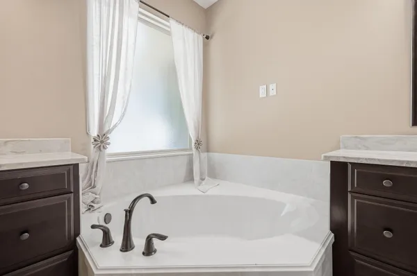 $3,000 | 2348 Cummings Drive, Fort Walton Beach, FL 32547