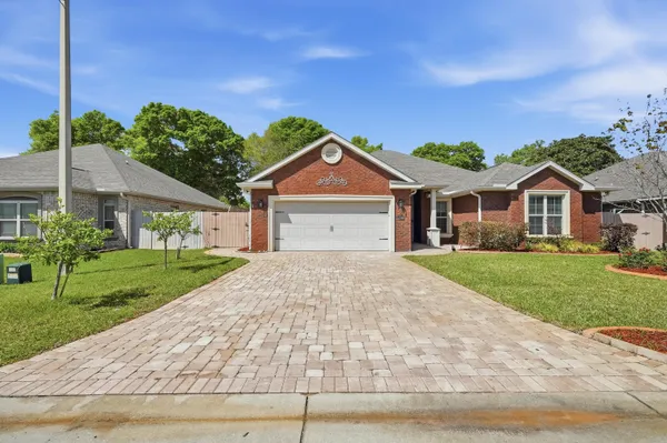$3,000 | 2348 Cummings Drive, Fort Walton Beach, FL 32547