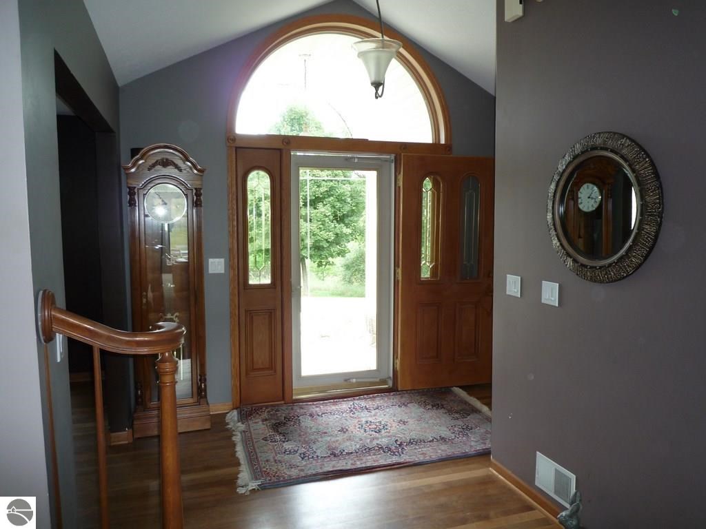1335 West Deerfield Road Mount Pleasant, MI 48858 - Photo 7 of 36 1790383-6.JPG