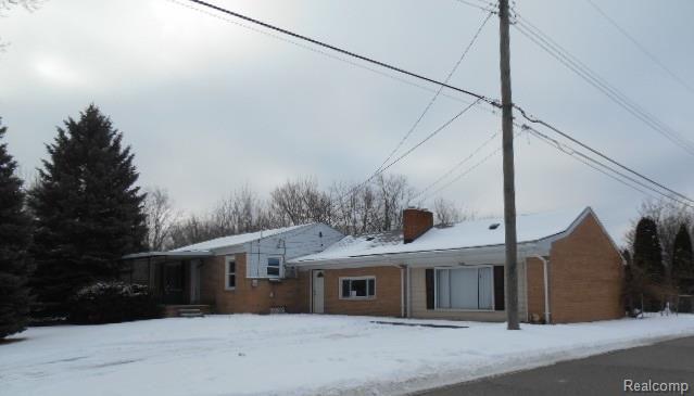 3674 South Livernois Road Rochester, MI 48307 - Photo 1 of 8 DSCN5624.jpg