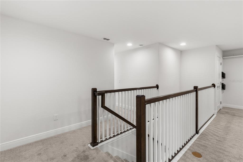 2313 Sunset Wind Loop Oldsmar, FL 34677 - Photo 16 of 45