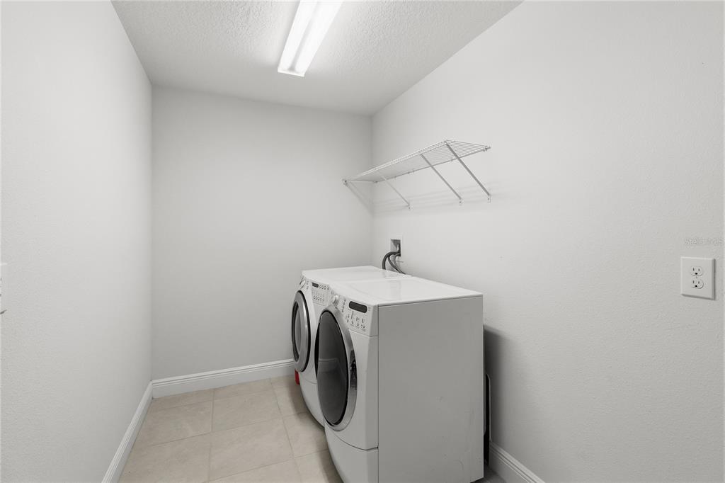 2313 Sunset Wind Loop Oldsmar, FL 34677 - Photo 35 of 45