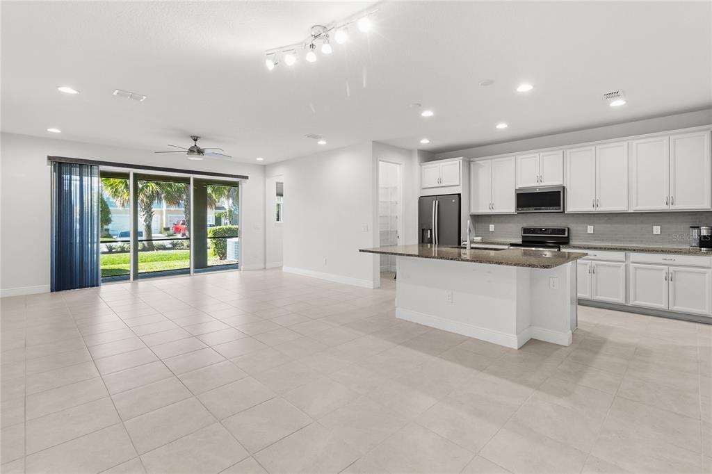 2313 Sunset Wind Loop Oldsmar, FL 34677 - Photo 5 of 45