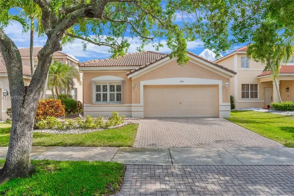 $749,000 | 1414 Banyan Way, Fort Lauderdale, FL 33327
